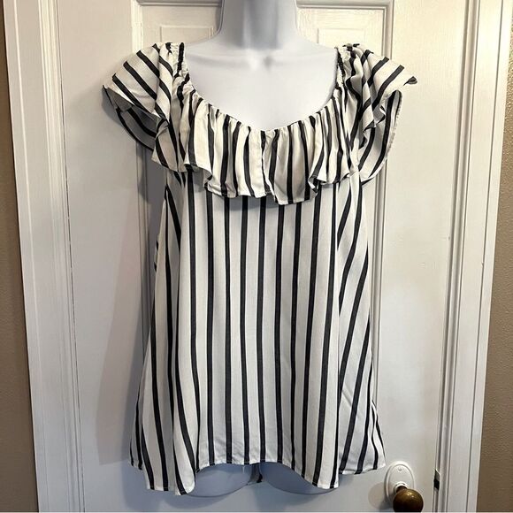 Old Navy Stripped tank top blouse - Picture 1 of 8